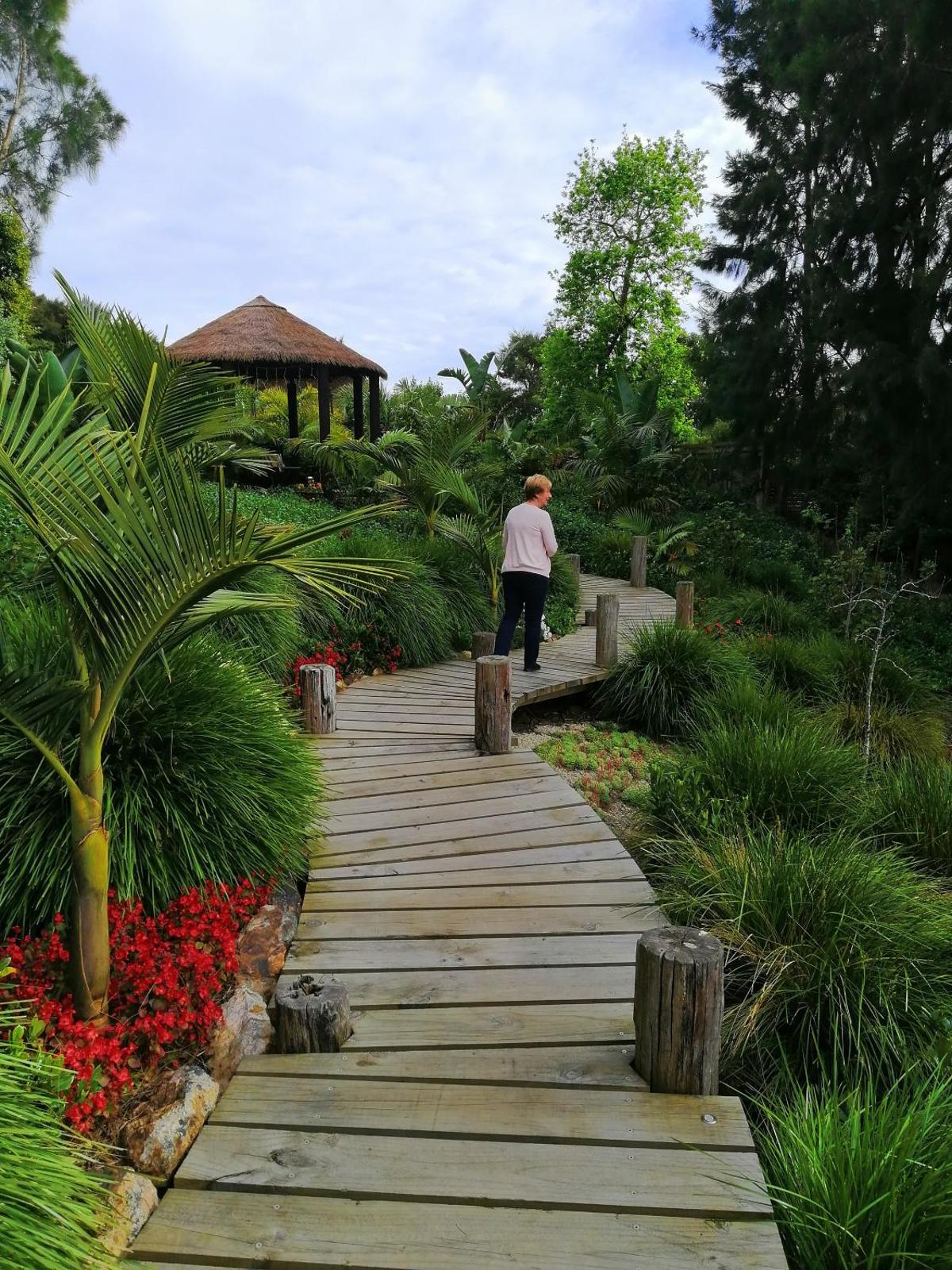 Oneroa Secret Garden Apartments