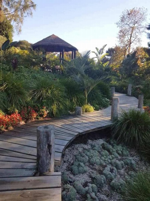 Oneroa Secret Garden Apartments image 11